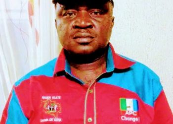 Sallah: Niger APC Chieftain, Vatsa distributes cash to elderly, vulnerable in his community