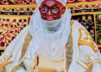 Governor Umar Bago congratulates Emir of Agaie at 76.