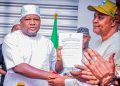 Niger takes delivery of 68,087 liters of liquid gel fertilizer from NEMA.