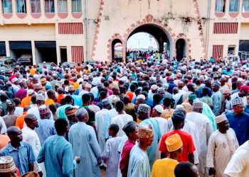 SSG Leads Govt. delegation to the funeral for late Alhaji Yakubu Salau, former CLG, Chairman.