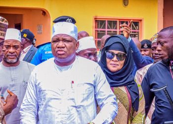 Acting Gov. Comrade Yakubu Garba visits Barkuta Community, sues for peace