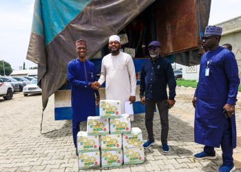 Niger State Governor Umaru Bago Receives Palliative Items From Bank of Industry