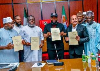Gov. Bago Signs MOU With 3 Company’s to Make Niger Sugar Destiny
