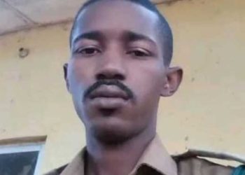 Nigerian prison officer kills colleague over food.