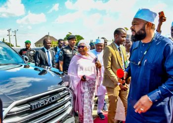 Niger state Gov. Umaru Bago presents vehicles to govt. Officials.