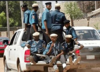 Commissioner Caught Having affairs With Married Woman Inside Uncompleted Building