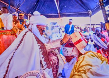 Alhaji Saidu Mohammed Etsu Turbaned as the 27th Traditional Leader of Etsu-Tasha.