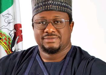 Joshua Distributes Assorted Food Items to Flood-Affected Communities