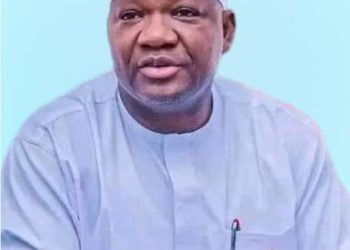 Niger Deputy Governor, Comrade Yakubu Garba, Congratulates HRH Emir of Kagara on His 50th Birthday