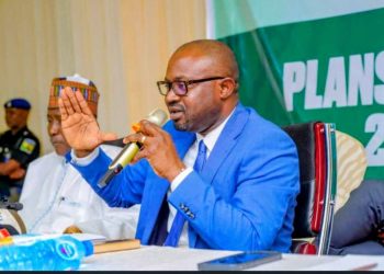 FG Deports 828 Illegal Immigrants, Revamps Border Security