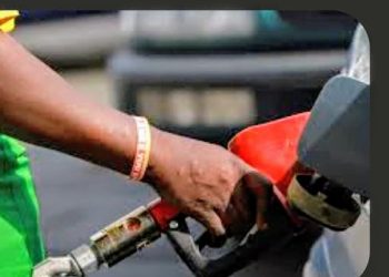 Dangote Refinery Adjusts Petrol Prices to ₦865 per litre Amid Policy Shift