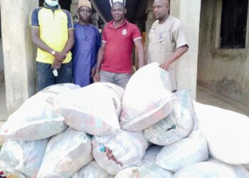 Prestige FM Radio Minna Donates Relief Material to Mokwa Flood Victims