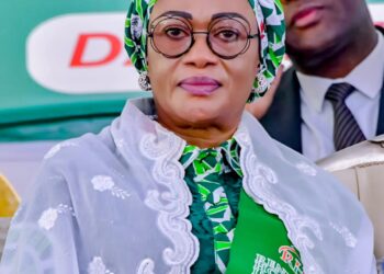 First Lady Sen. Oluremi Tinubu Donates N1 Billion to Disaster Victims in Niger State. 