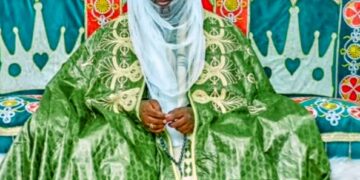 Governor Umaru Bago Celebrates Emir of Borgu on a Decade of Leadership