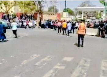 FCT Secretariat Staff Protest During Minister Wike’s Visit