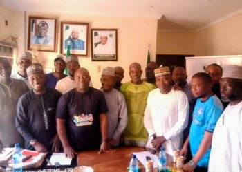GSS Minna Class of 1998 Alumni Visit the Secretary of Chanchaga Local Government, Niger State