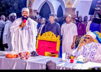 Governor Bago Joins Etsu Nupe to Break Fast in Bida