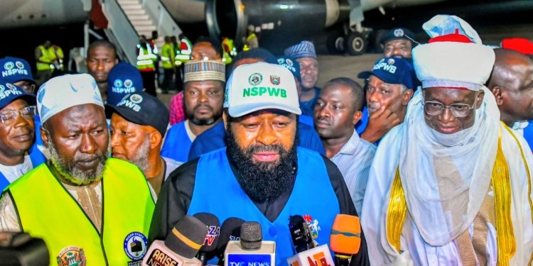 Farmer Governor Bago Bids Farewell to Niger State’s First Batch Traveling to Saudi Arabia for the 2026 Hajj