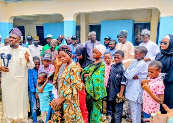 Niger State Organized Labor Boss Comrade Idris Lafene Donates Food Items to Minna Orphanage