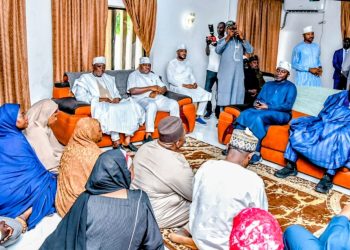 Governor Umaru Bago Pays Condolence Visit to Alhaji Nma Kolo Over Mother-in-Law’s Death
